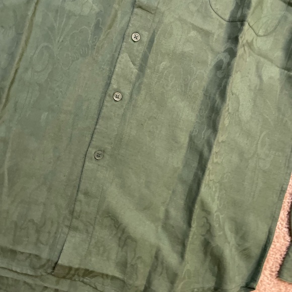 Green button down - Picture 2 of 6